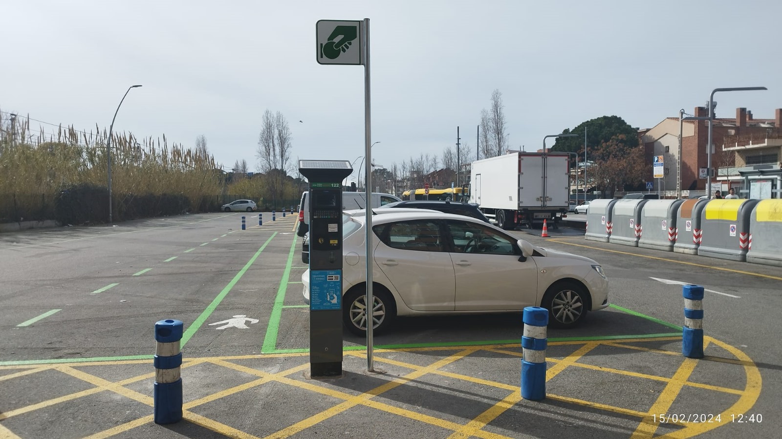 parking av constitucio209 2