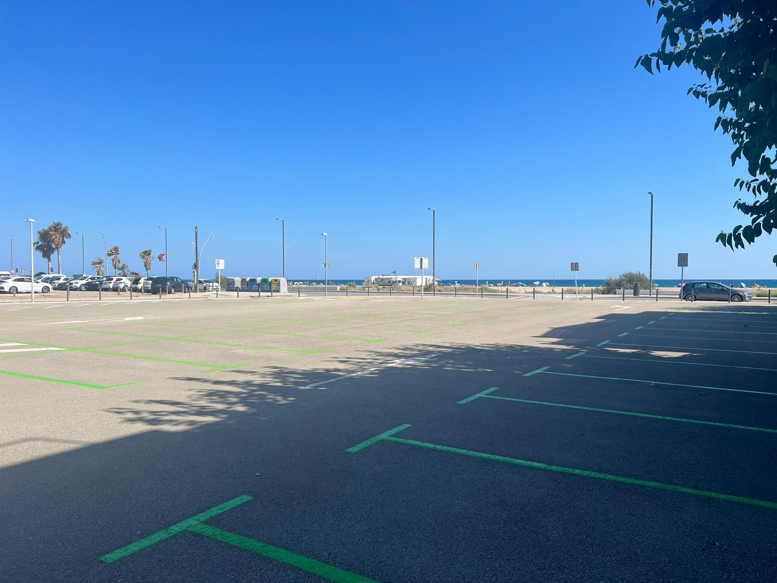 aparcament zona verda 49 places