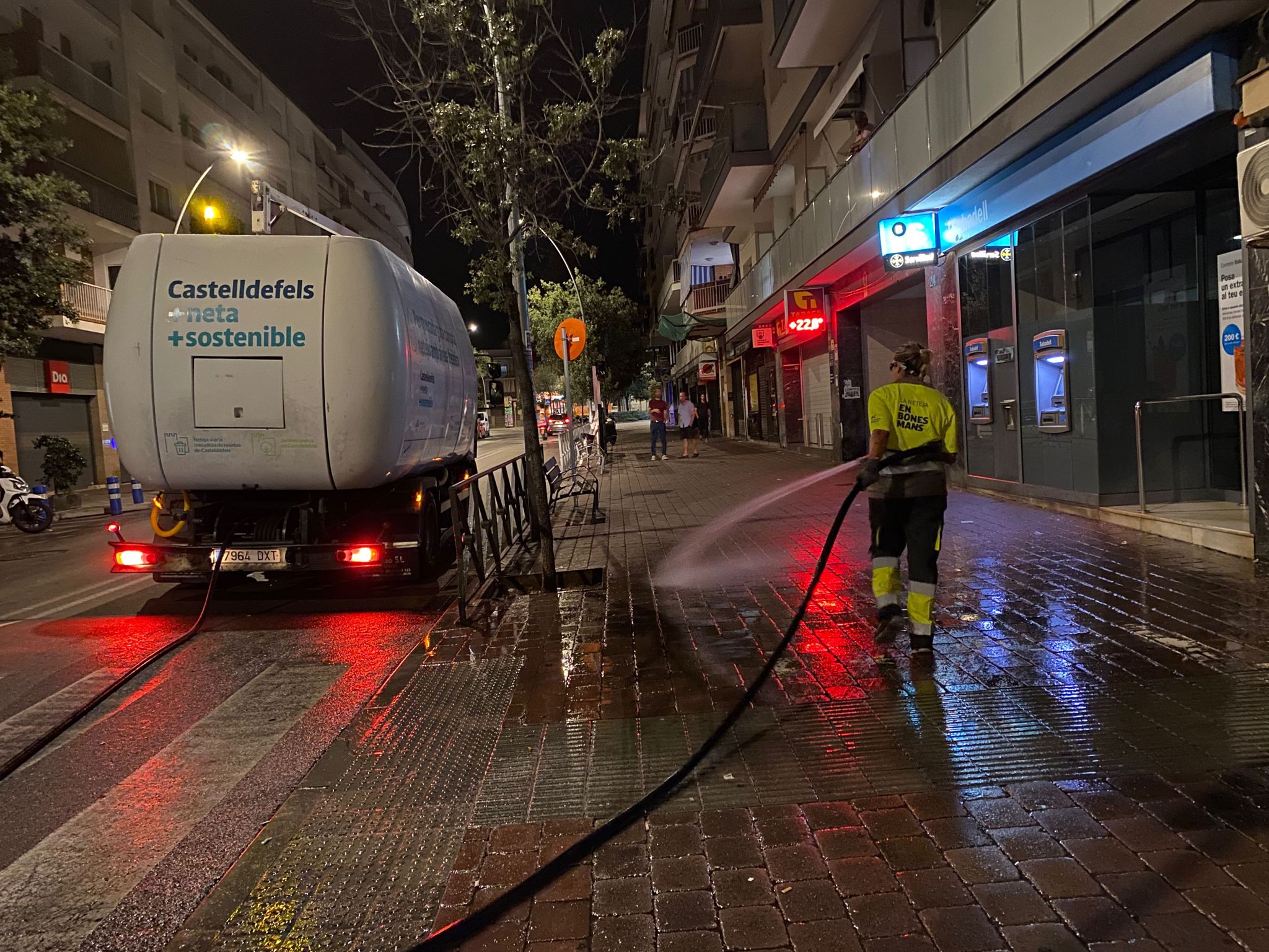 Neteja cuba servei nocturn foto 23